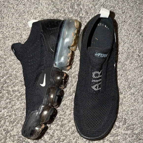 Nike Black Slip-On Vapormax Knit Sneakers - Picture 3 of 9